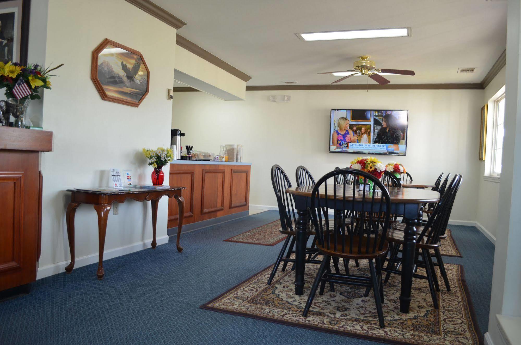 Madison Inn Lodge Fredericktown 外观 照片