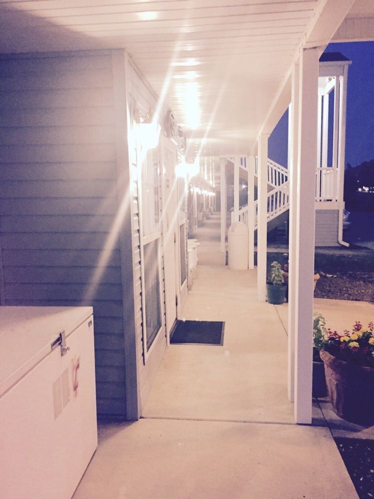 Madison Inn Lodge Fredericktown 外观 照片